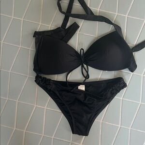 L space Black Bikini Set